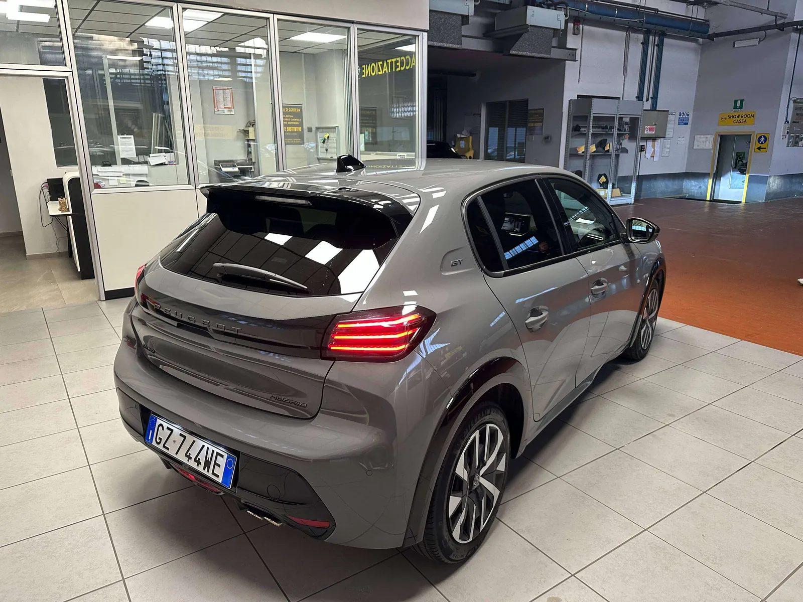 Peugeot 208 2025 photo 4