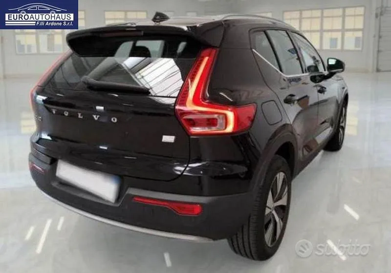 Volvo Xc40 2021 photo 2