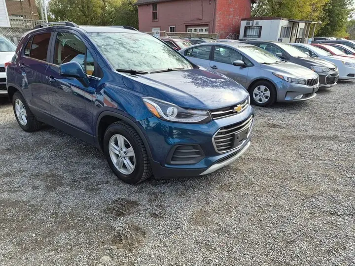 Chevrolet Trax 2020 photo 2