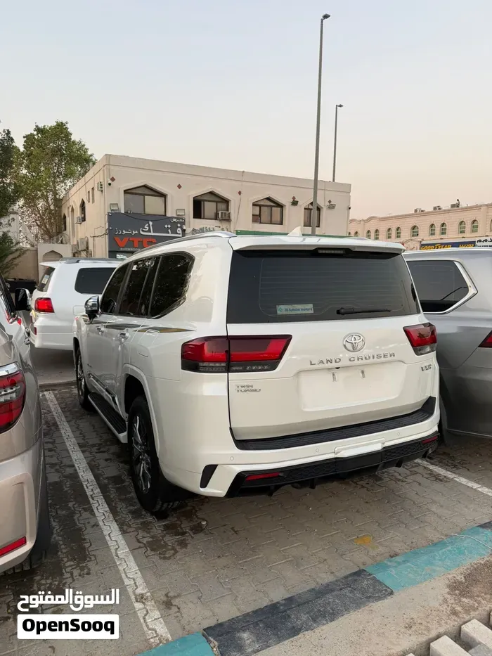 Toyota Land Cruiser 2024 photo 3