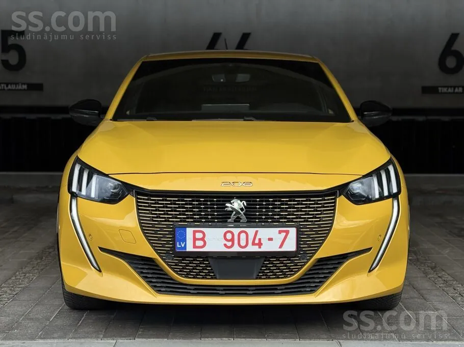 Peugeot E-208 2020 photo 2
