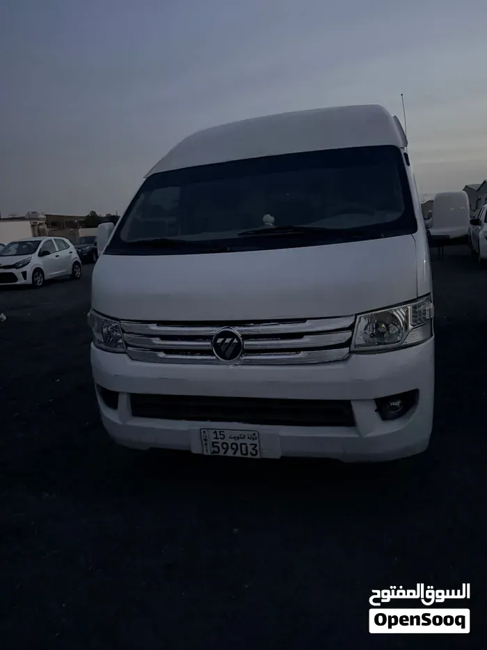 Toyota Hiace 2017 photo 3