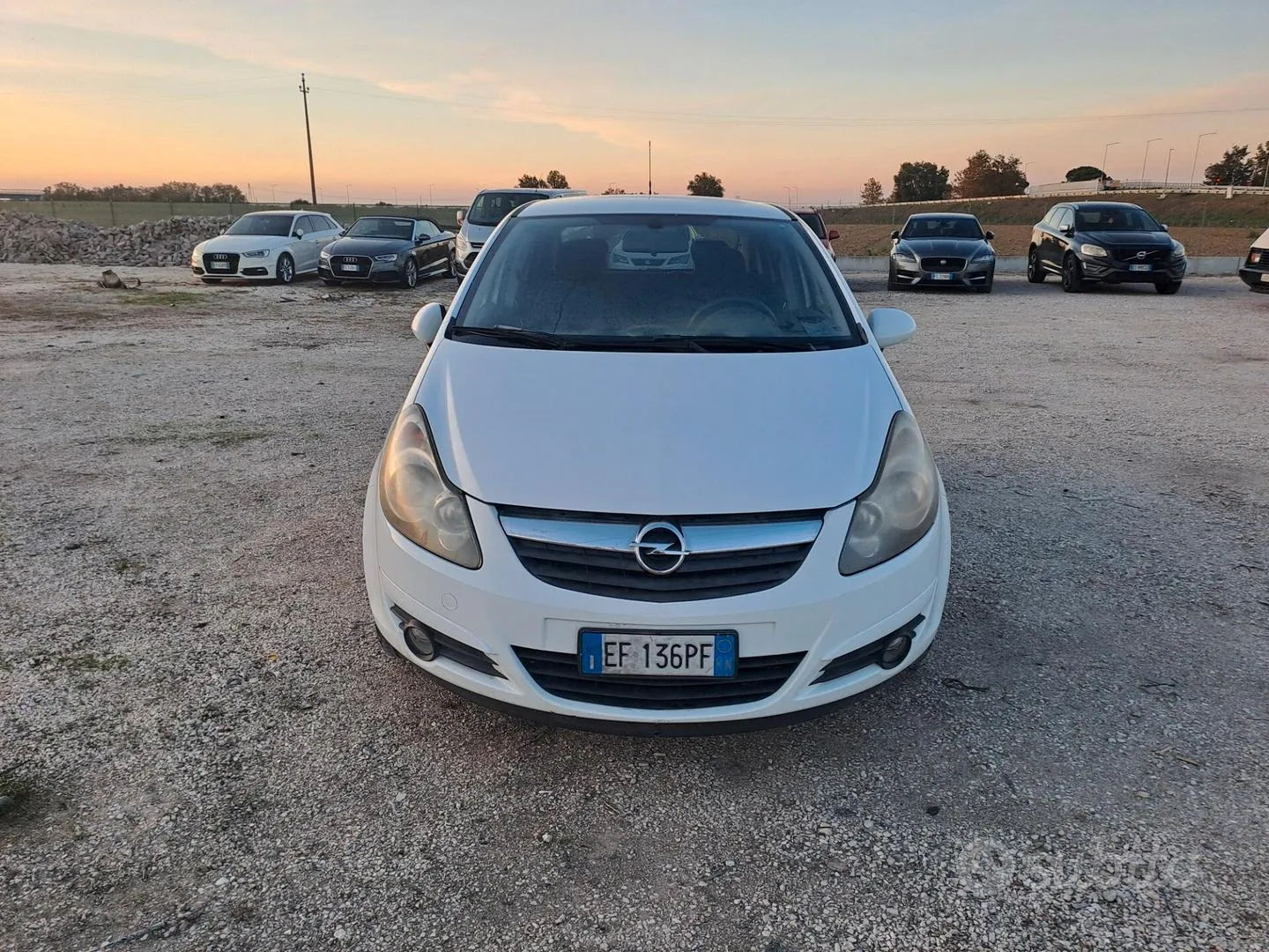 Opel Corsa 2011 photo 2