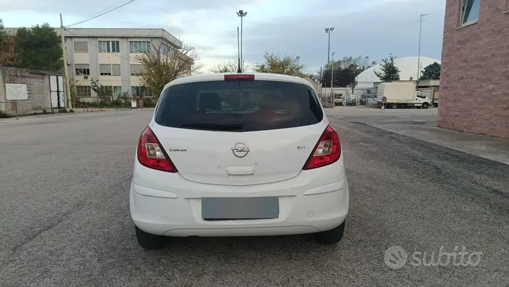 Opel Corsa 2012 photo 3