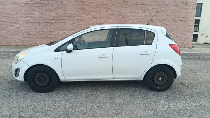 Opel Corsa 2012 photo 4