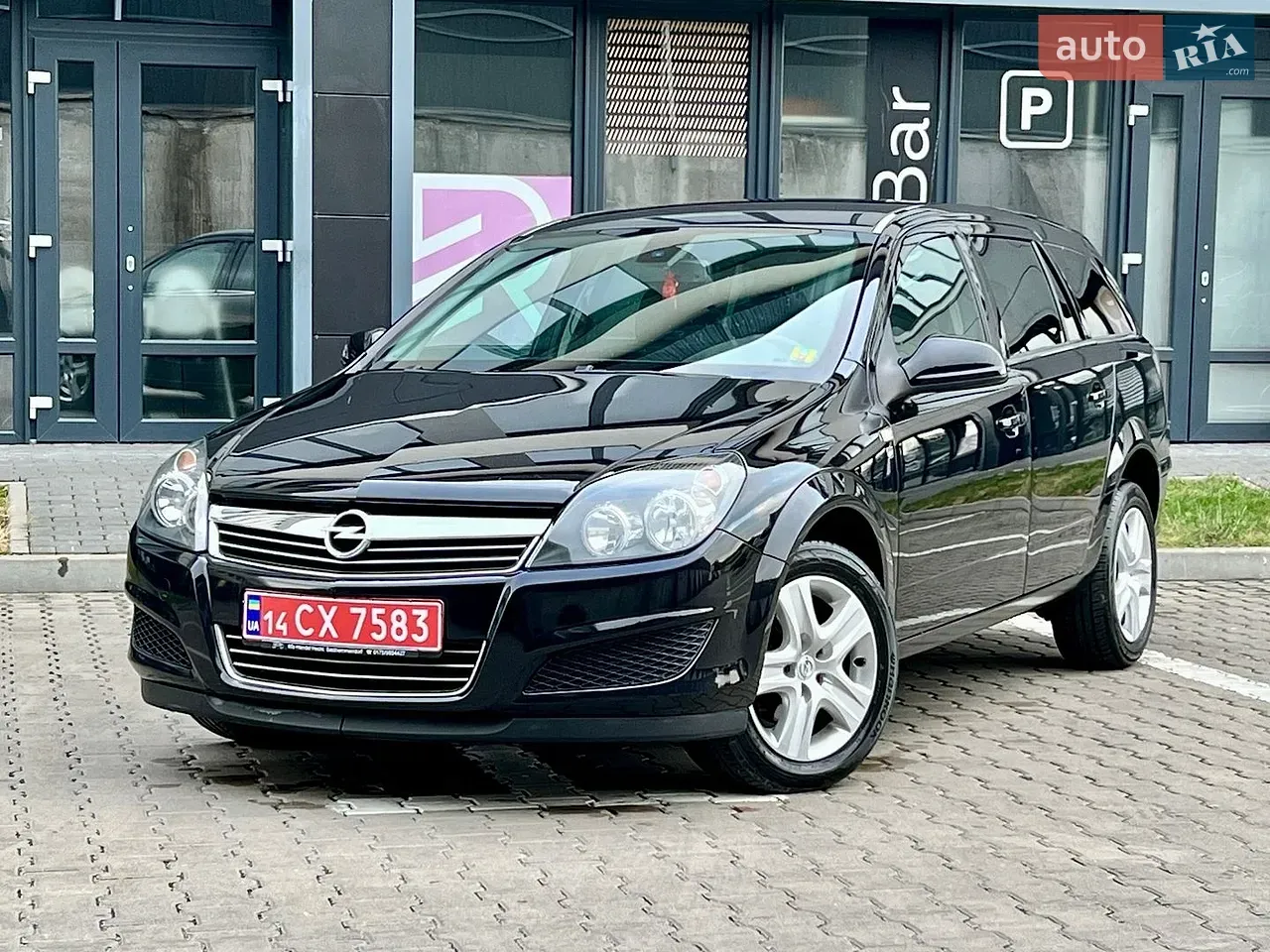 Opel Astra 2010 photo 4