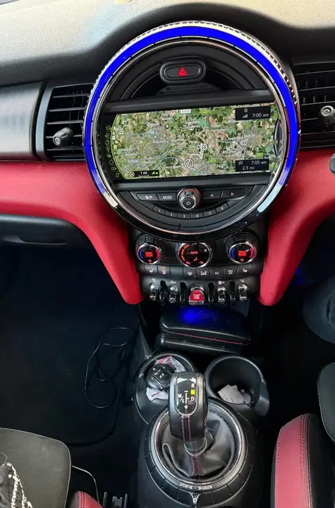 Mini Hatch 2015 photo 5
