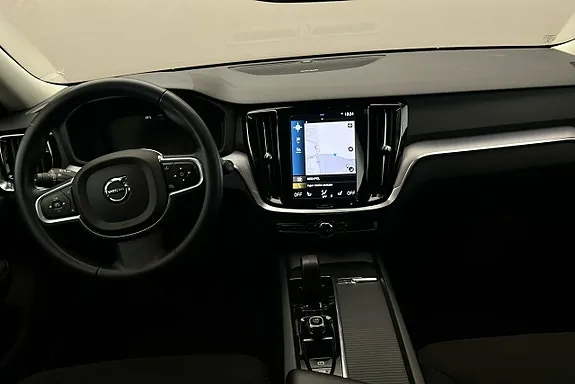 Volvo V60 2022 photo 3