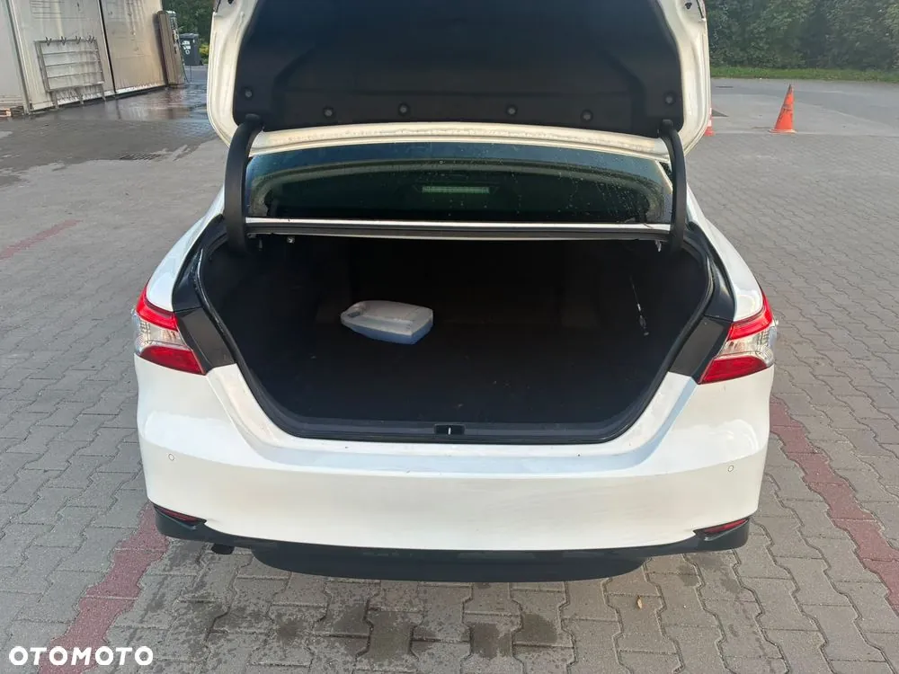 Toyota Camry 2019 photo 4