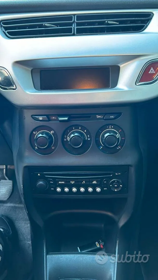 Citroen C3 2012 photo 3