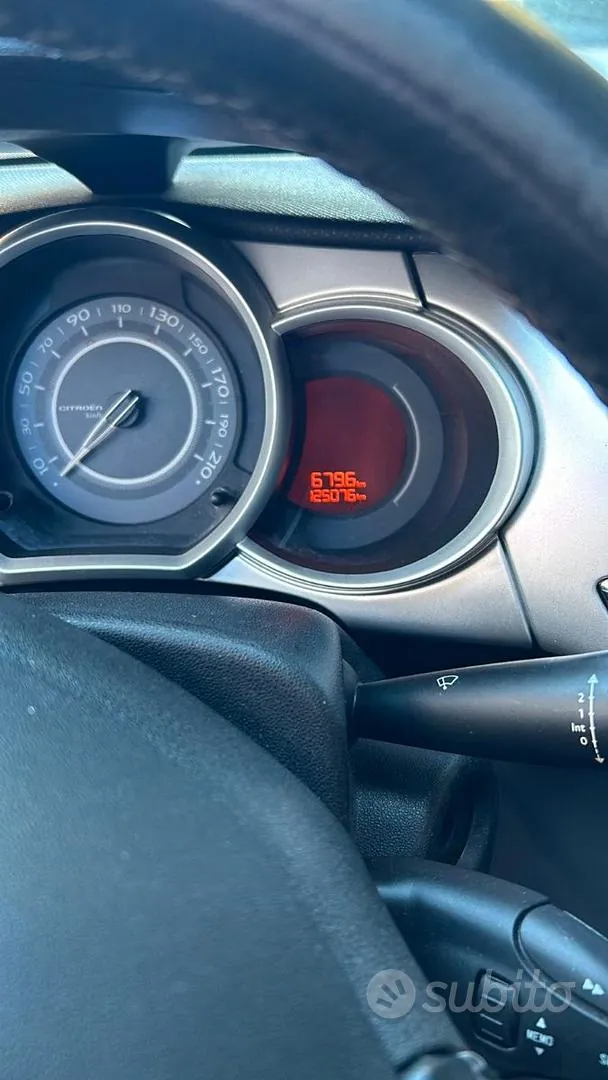 Citroen C3 2012 photo 2