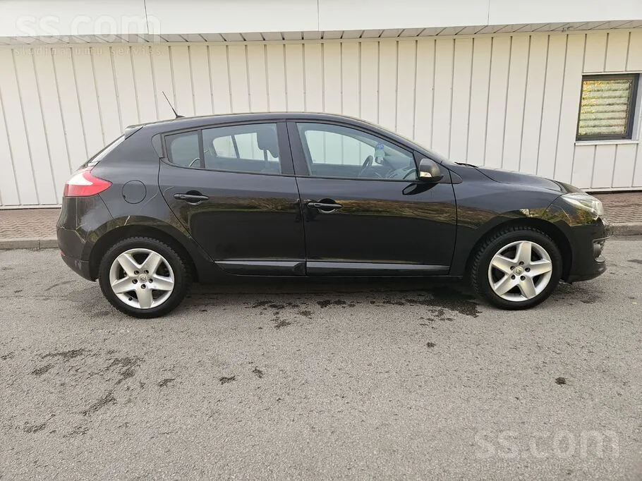 Renault Megane 2015 photo 2