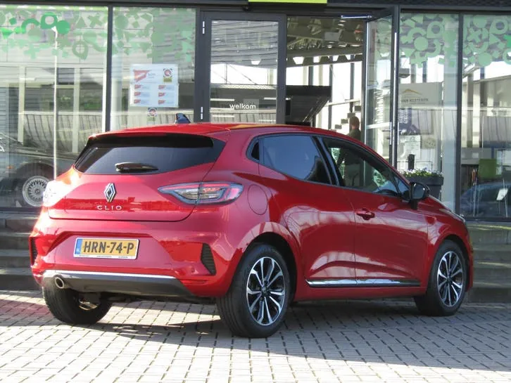 Renault Clio 2024 photo 2