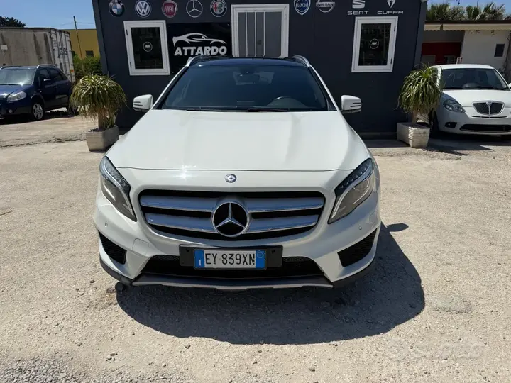 Mercedes-Benz Gla 2015 photo 2