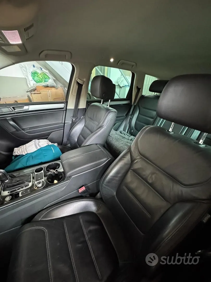 Volkswagen Touareg 2015 photo 3