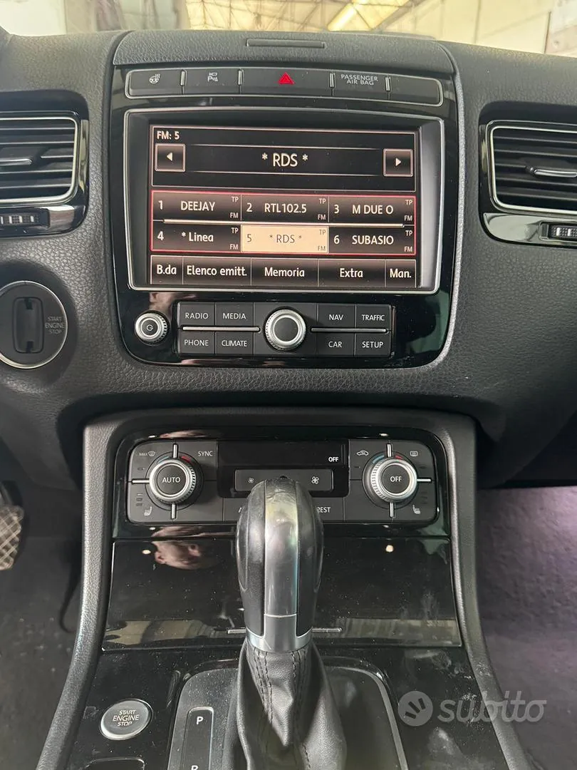 Volkswagen Touareg 2015 photo 4