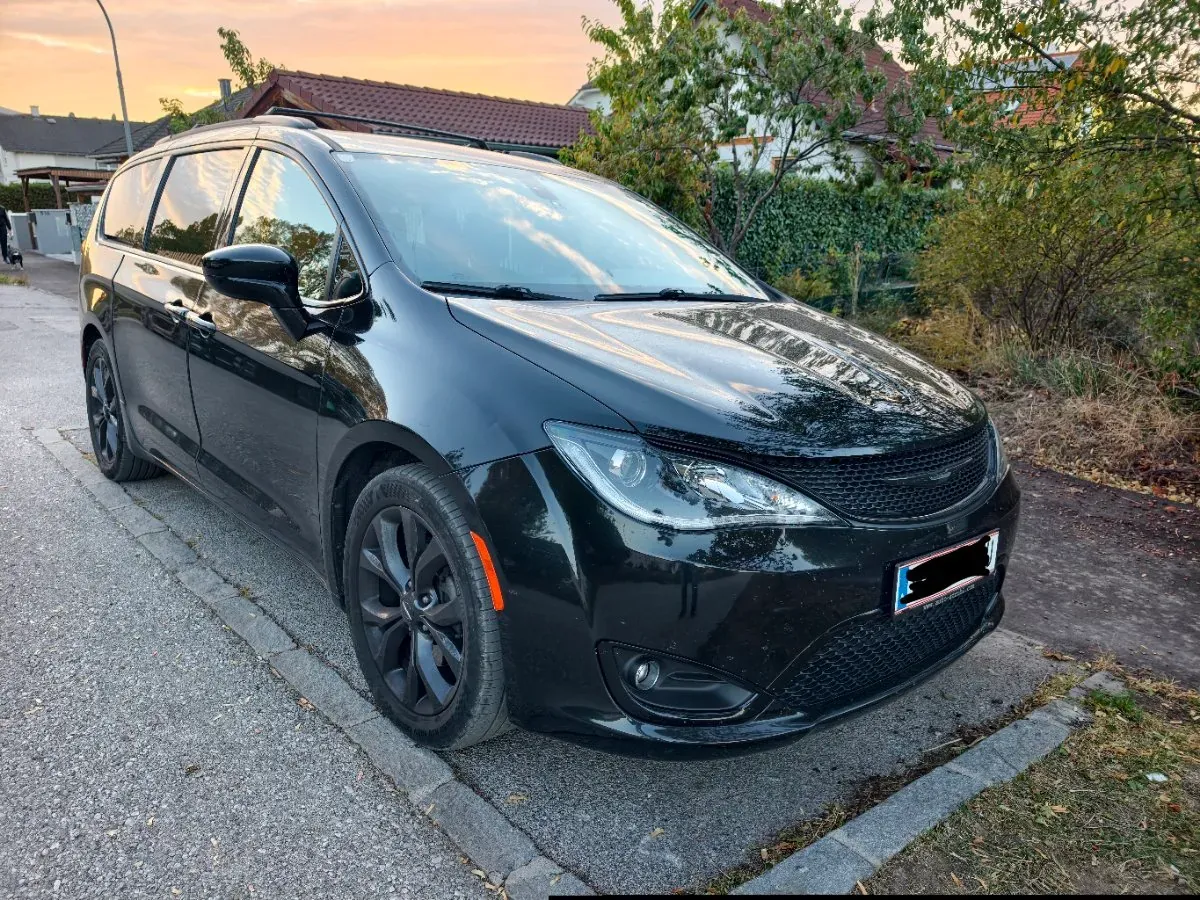 Chrysler Pacifica