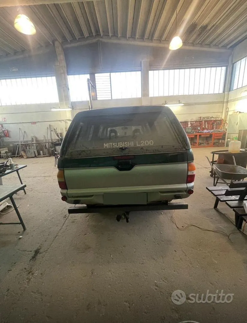 Mitsubishi L200 2001 photo 4