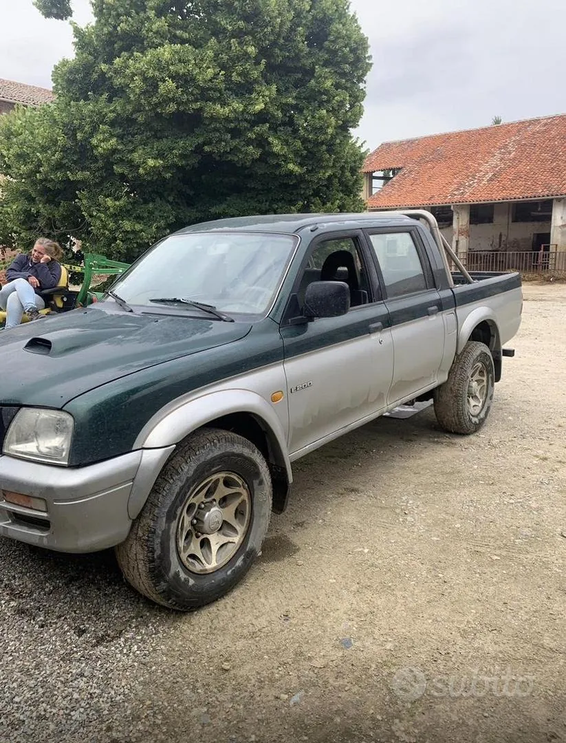 Mitsubishi L200 2001 photo 3
