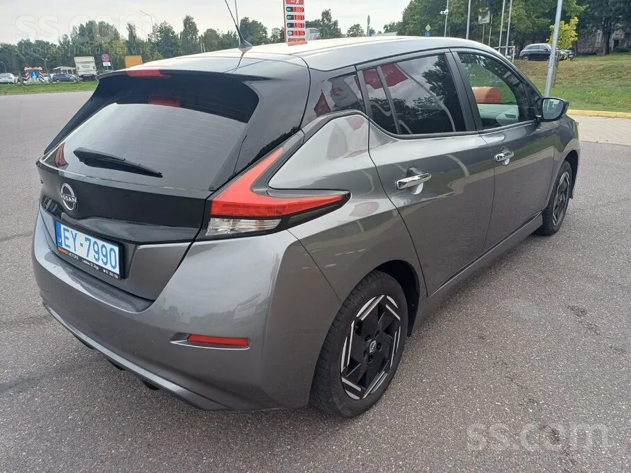 Nissan Leaf 2022 photo 3