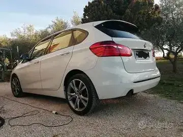BMW 218I Active Tourer 2014 photo 3