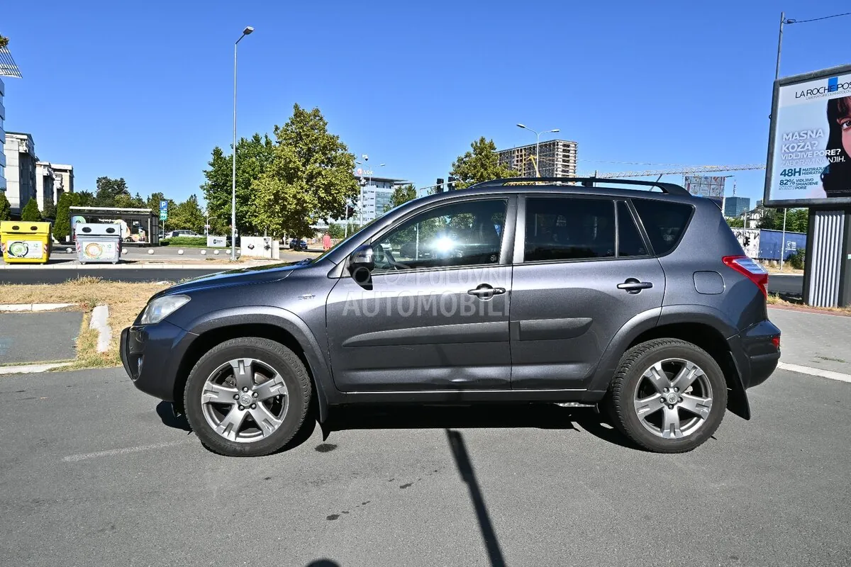 Toyota Rav 4 2009 photo 3