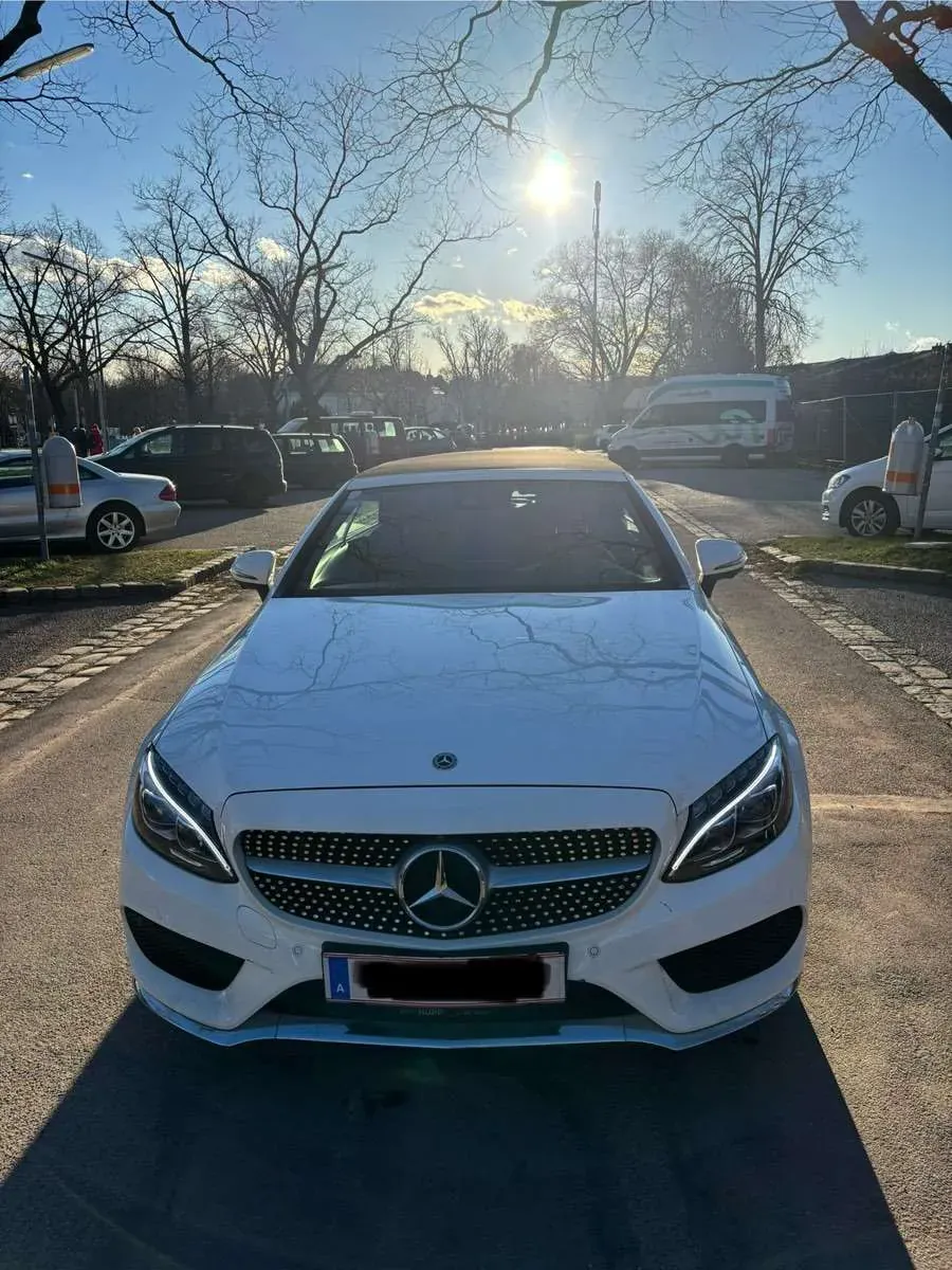 Mercedes-Benz C-Class 2018 photo 3