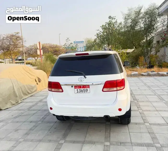 Toyota Fortuner 2006 photo 4