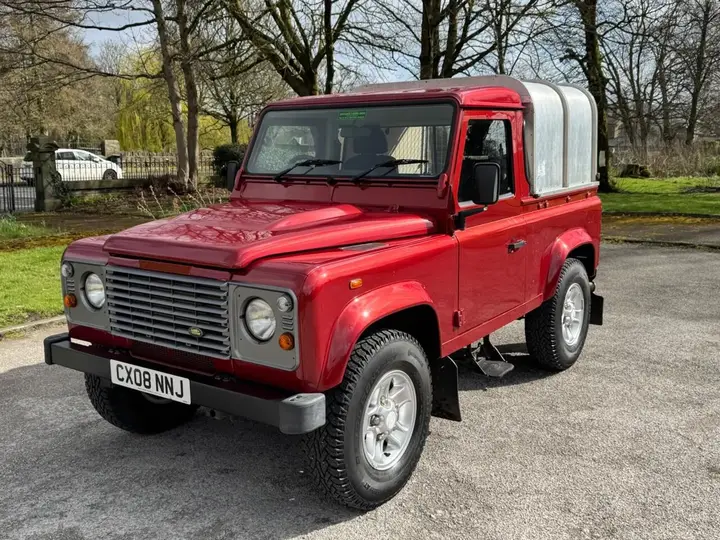Land Rover Defender 90 2008 photo 5