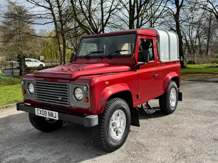 Land Rover Defender 90 2008 photo 4