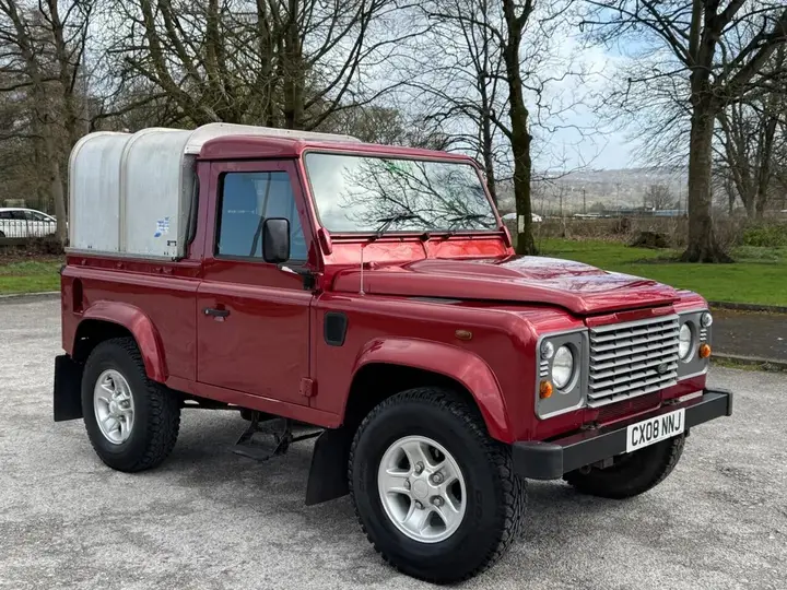 Land Rover Defender 90
