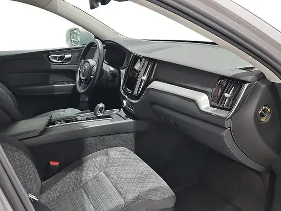 Volvo Xc60 2023 photo 4