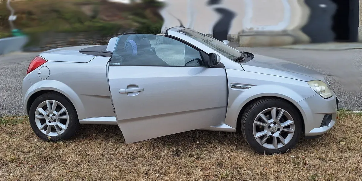 Opel Tigra 1999 photo 2