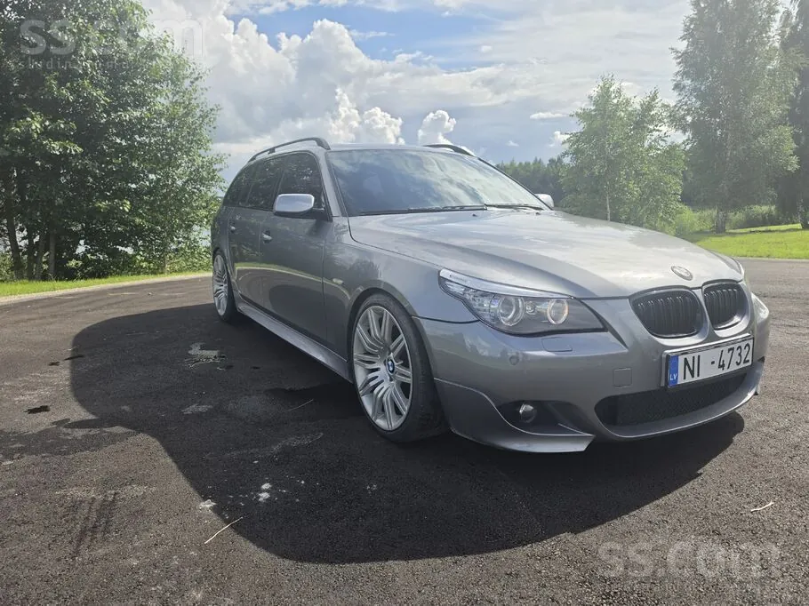 BMW 525D 2004 photo 2