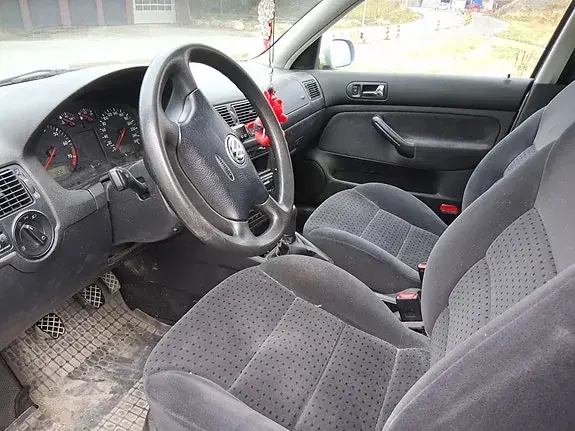 Volkswagen Golf 4 1999 photo 3