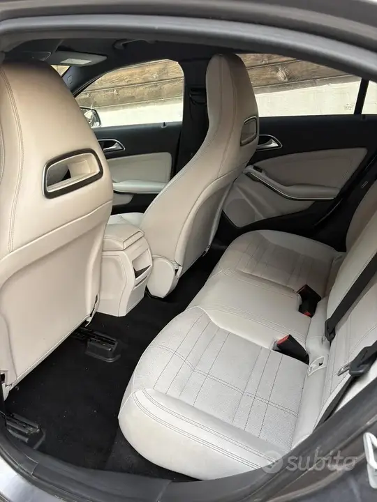 Mercedes-Benz A 2013 photo 5