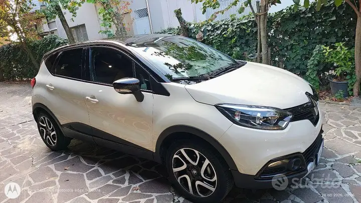 Renault Captur 2017 photo 2