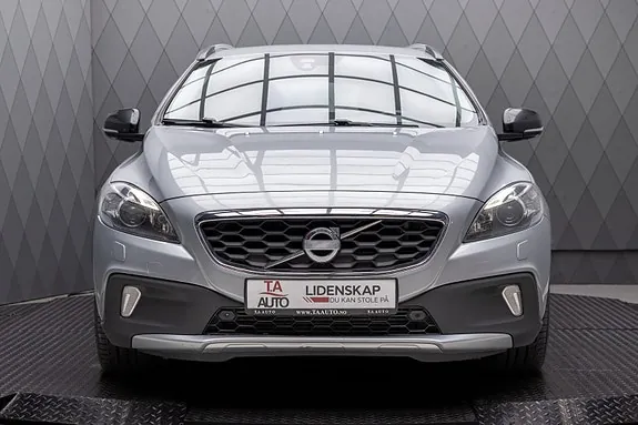 Volvo V40 Cross Country 2014 photo 4