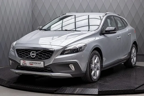 Volvo V40 Cross Country 2014 photo 3