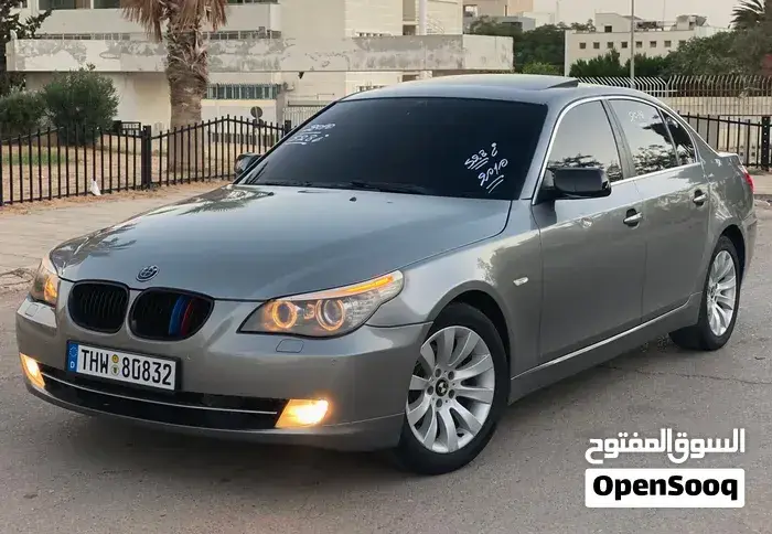 BMW 5 Series 2010 photo 3