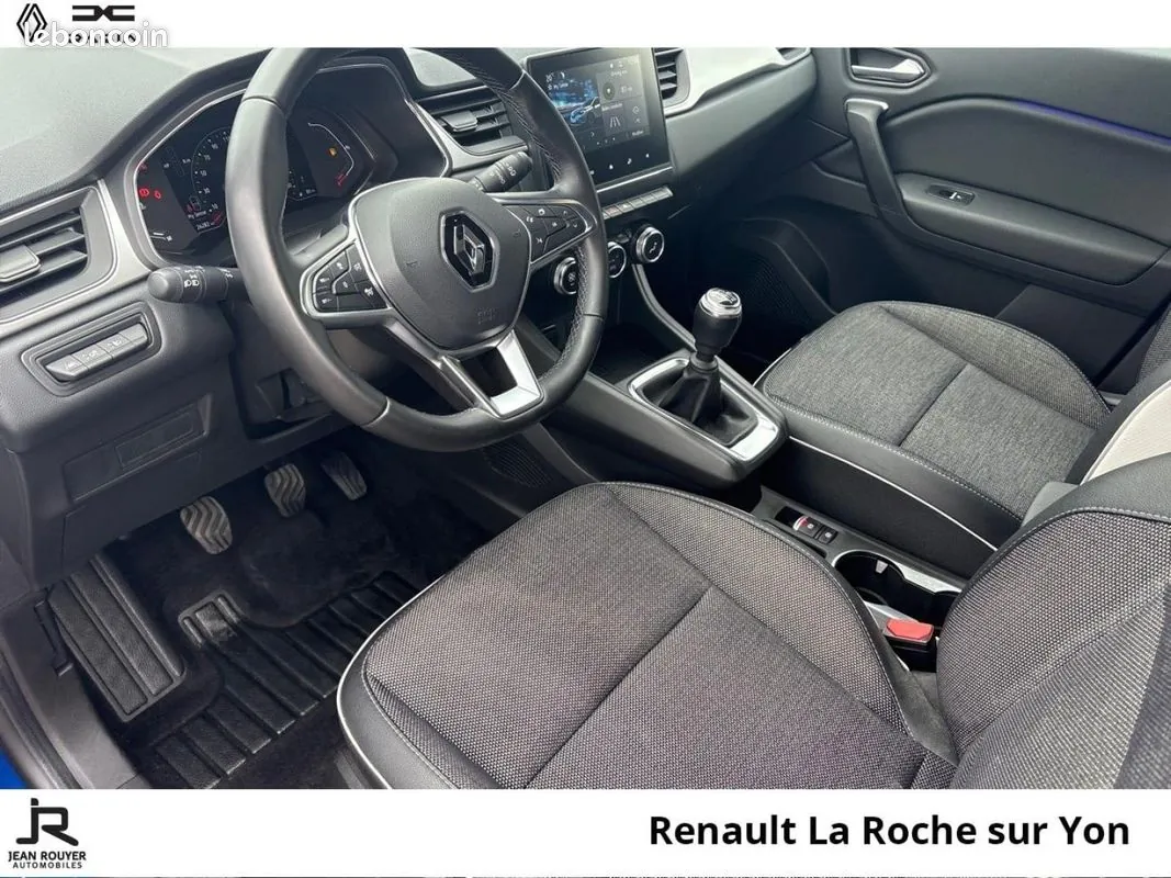 Renault Captur 2023 photo 3