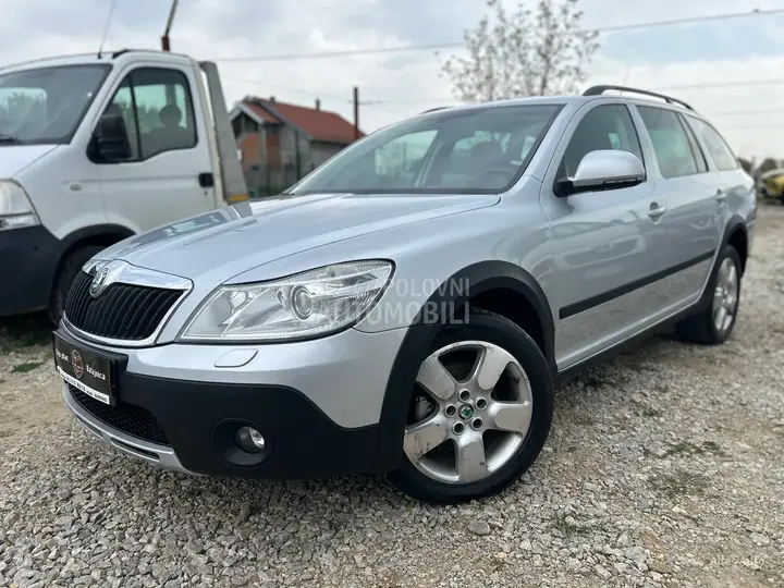 Skoda Octavia 2010 photo 2