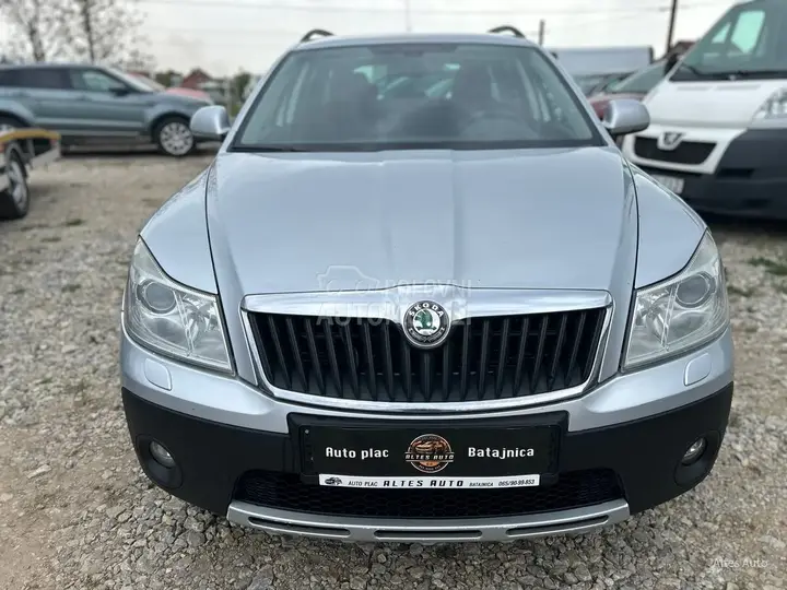 Skoda Octavia 2010 photo 4