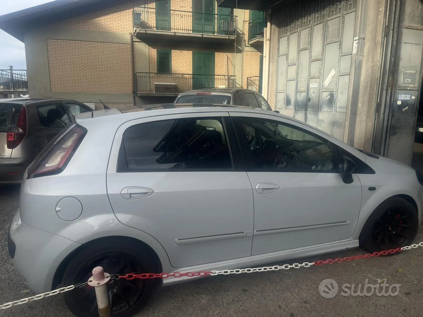 Fiat Punto Evo 2011 photo 2