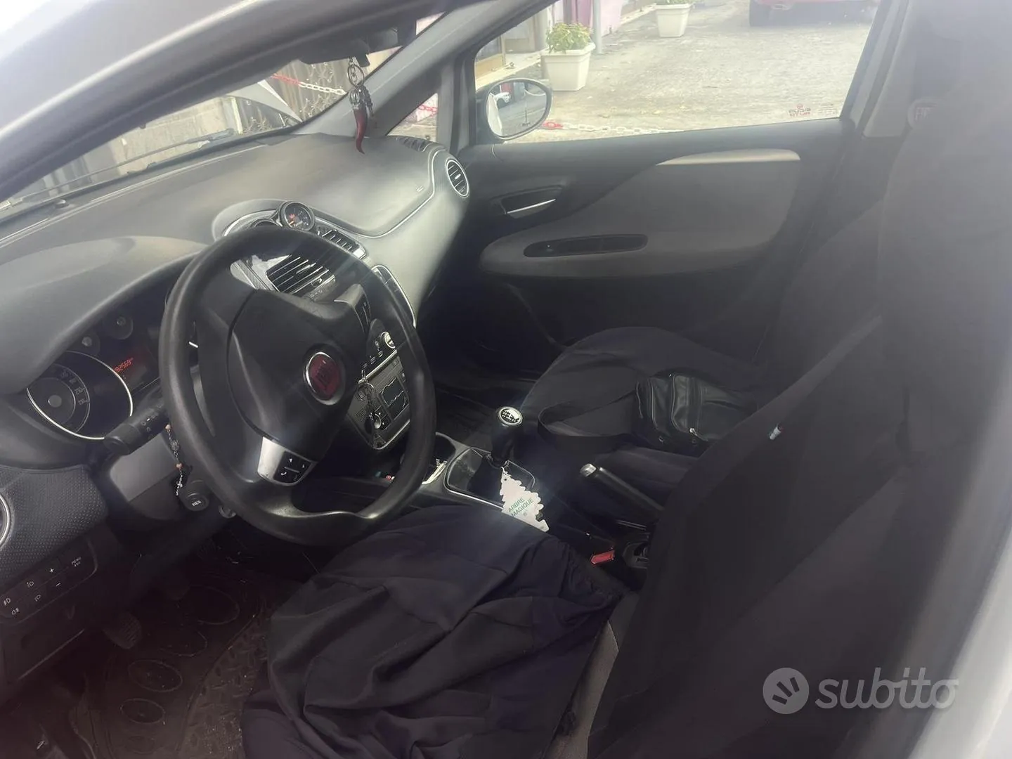 Fiat Punto Evo 2011 photo 4