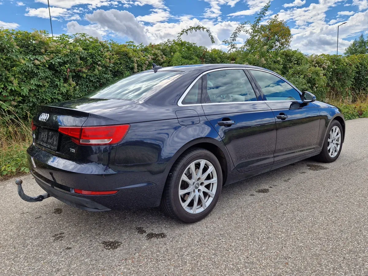 Audi A4 2018 photo 3