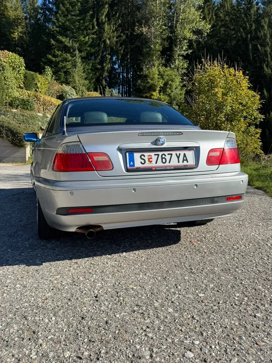 BMW 3 Series 2005 photo 2