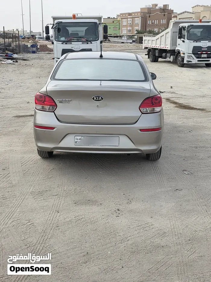 Kia Pegas