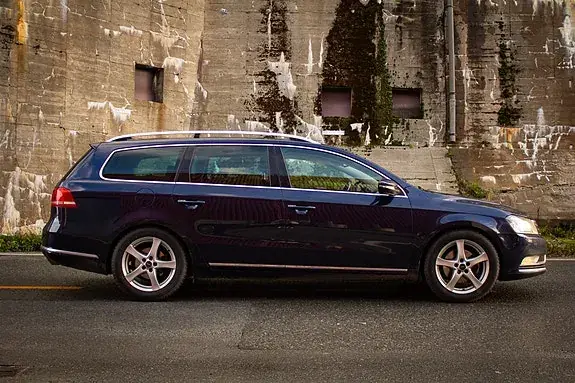 Volkswagen Passat 2011 photo 4
