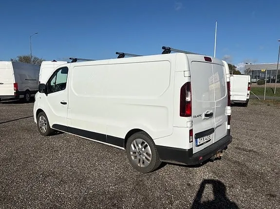 Renault Trafic 2016 photo 2